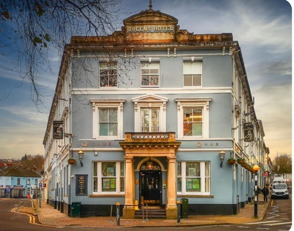Queens Hotel Newport  Esterno foto
