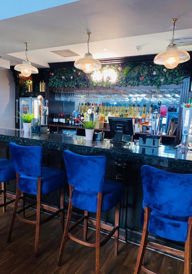 Queens Hotel Newport  Esterno foto